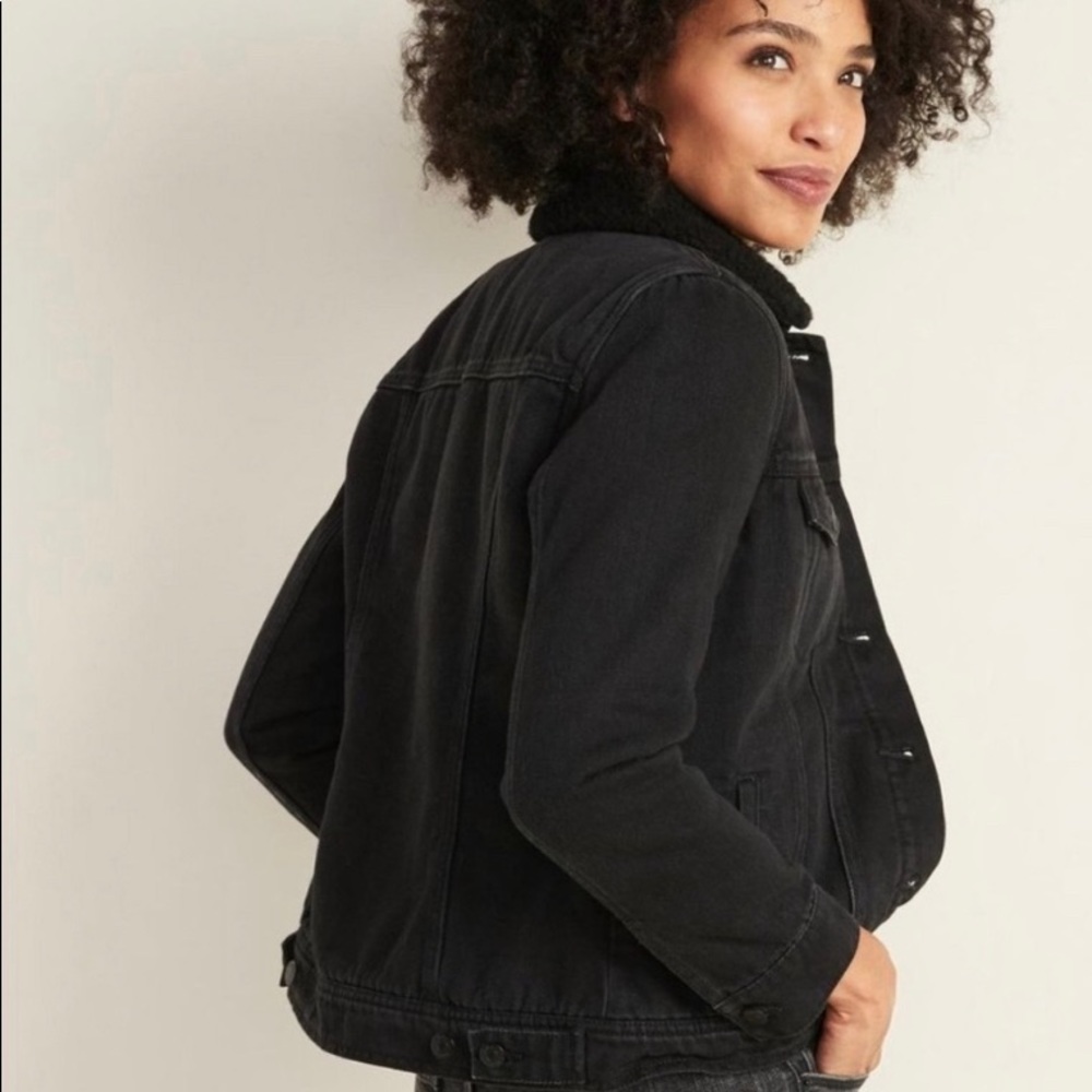 Old Navy Black Sherpa Denim Jacket - Picture 3 of 4